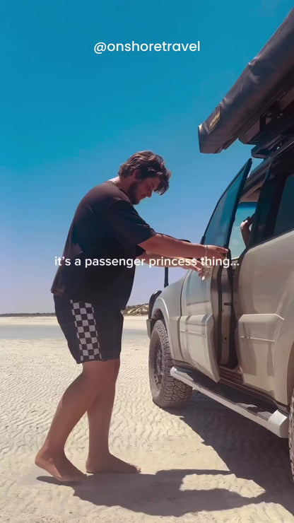 Passenger Princess Tee Beige - Unisex